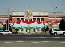Члены правительства будут присягать президенту, а парламентарии - народу Таджикистана