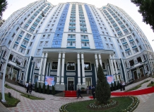 Эмомали Рахмон сдал в эксплуатацию элитный жилой комплекс в центре Душанбе