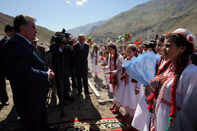 Лидер нации посетил село Рахмонобод
