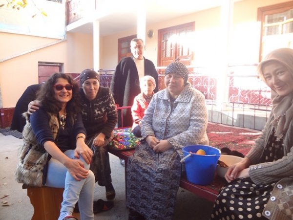 Как таджикская француженка нашла свою семью в Ворухе