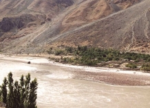 На таджикско-афганской границе найден труп неизвестного утопленника
