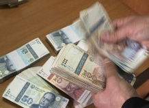 Сомони к доллару в обменниках таджикских банков с начала года обесценился на 10,5%