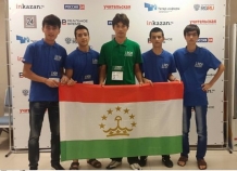 Таджикские школьники завоевали серебро и бронзу на Международной олимпиаде по информатике в Казани