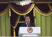 Президент: Свыше 80% присоединившихся к террористам граждан Таджикистана - безграмотная молодежь