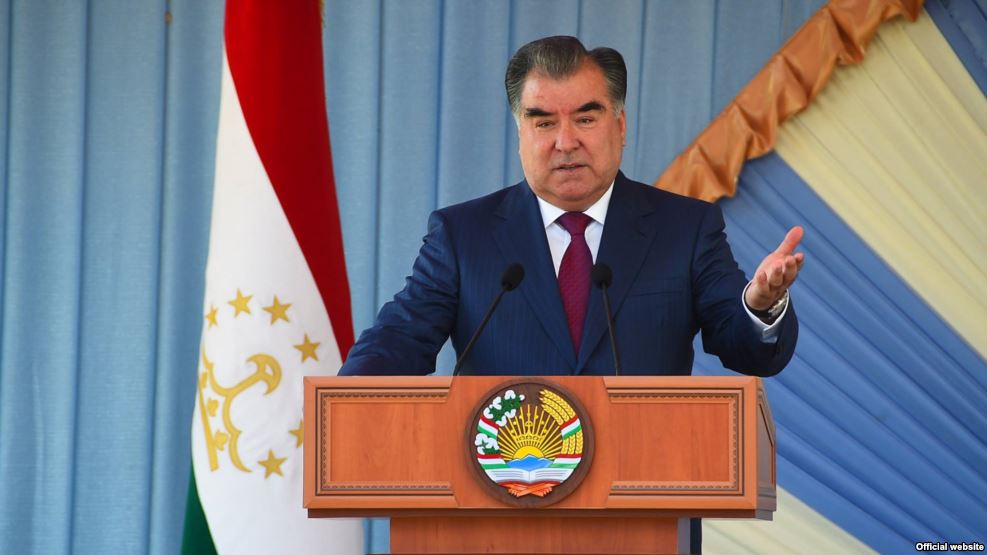 Э. Рахмон заявил о важности русского языка для таджикского общества