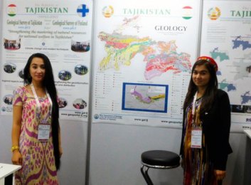 Таджикские геологи участвуют в 35-м Геологическом конгрессе в Кейптауне