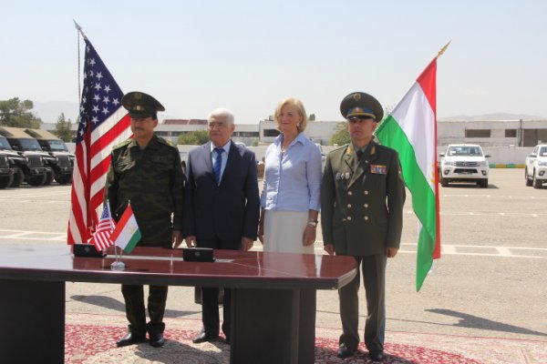 США передали погранвойскам Таджикистана технику на 12 млн. долларов