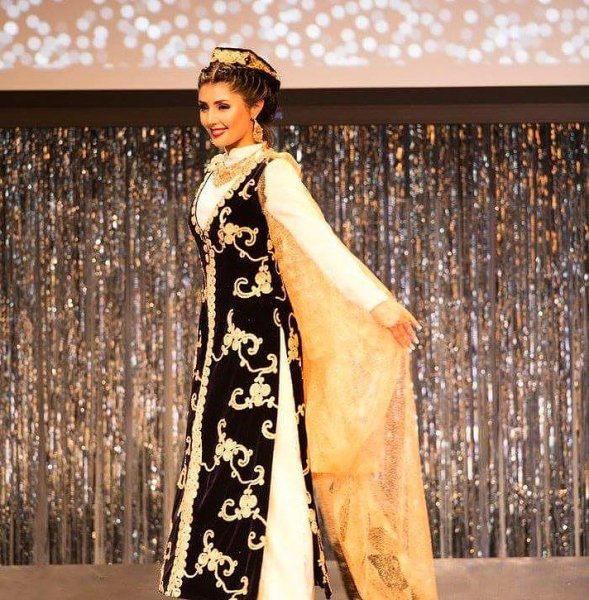 Танец уроженки РТ на "Мисс ООН" побудил многих посетить Таджикистан