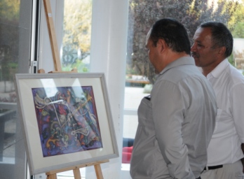 В Душанбе проходит выставка картин Анвара Сайфиддинова