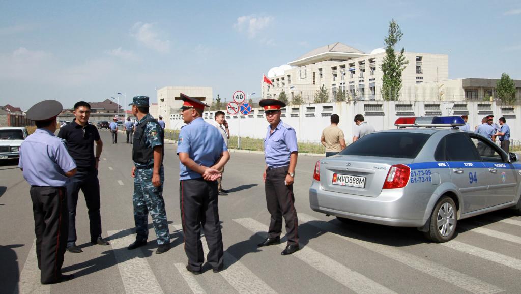МВД РТ: при атаке на посольство КНР в Бишкеке использованы паспорта таджиков, воюющих за ИГ