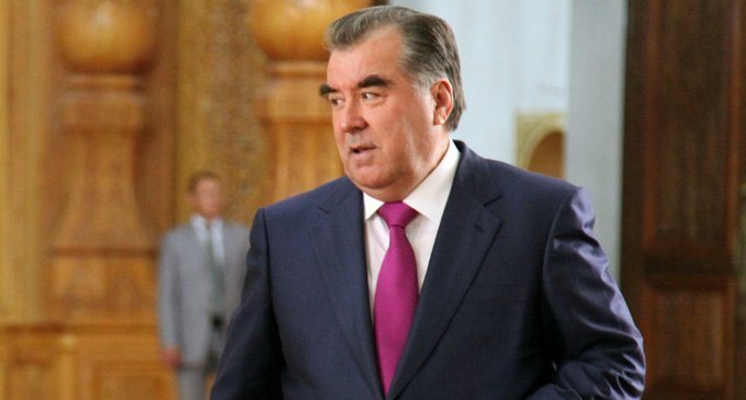 Президент Таджикистана примет участие в бишкекском саммите глав государств СНГ