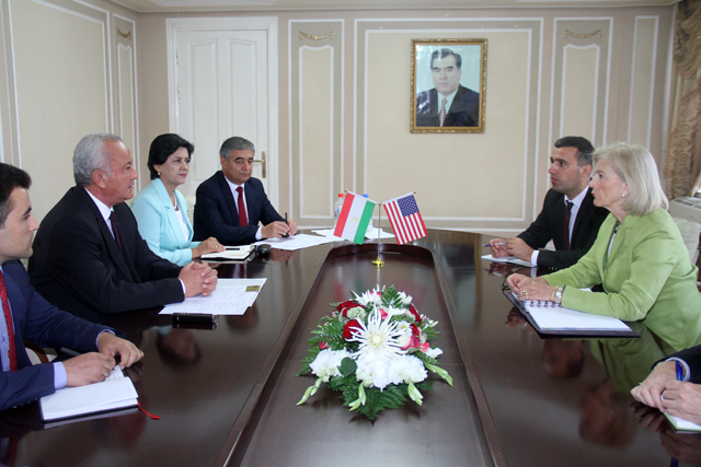 Посол США в Таджикистане встретилась с главой Согдийской области
