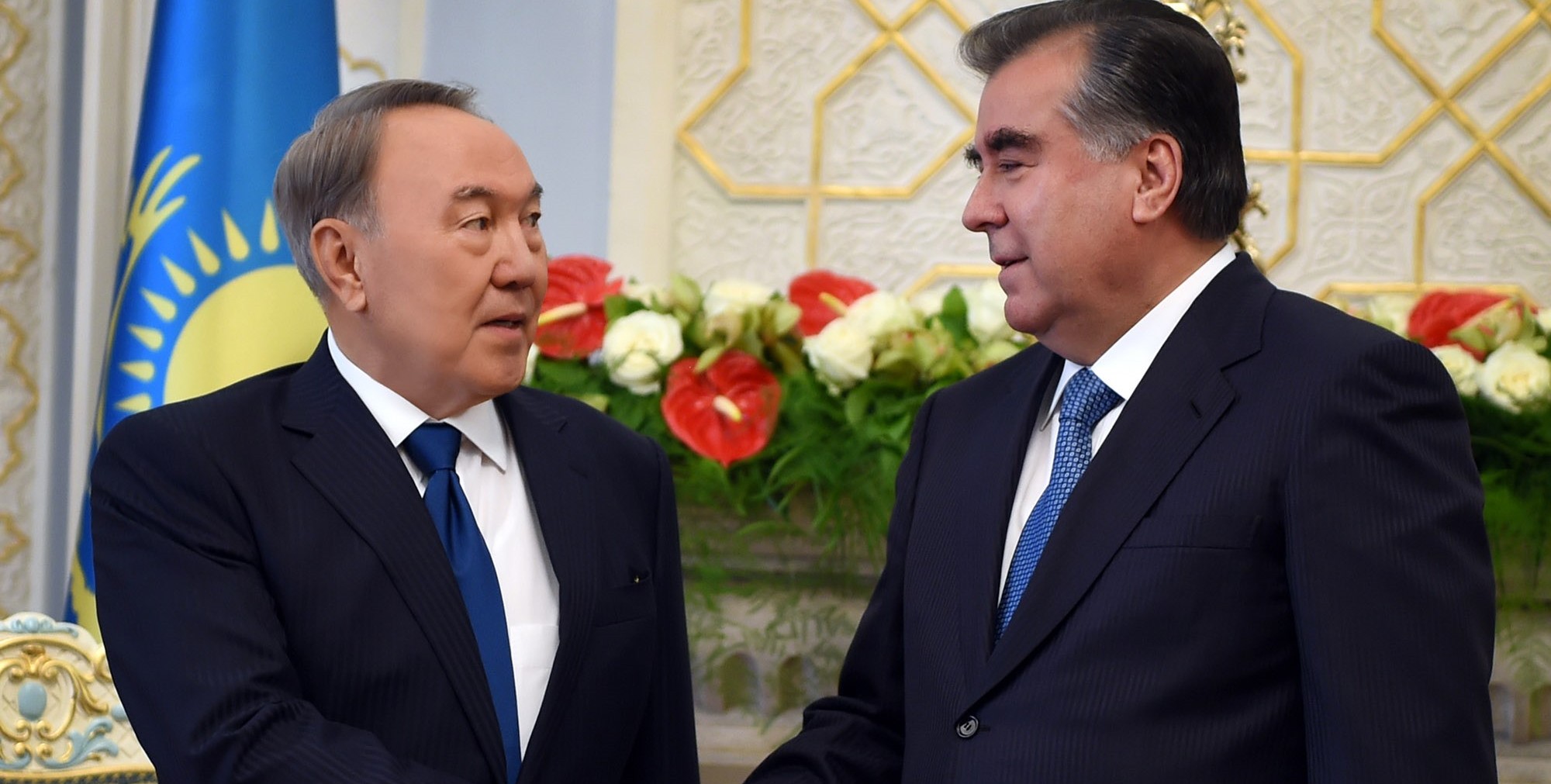 Казахстан ратифицировал Договор о стратегическом партнерстве с Таджикистаном
