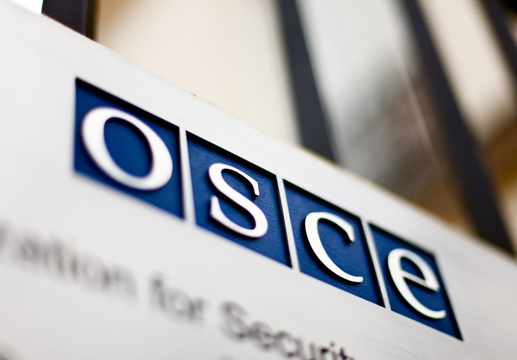 ОБСЕ подарило будущим таджикским психологам пособие по реабилитации пострадавших от домашнего насилия