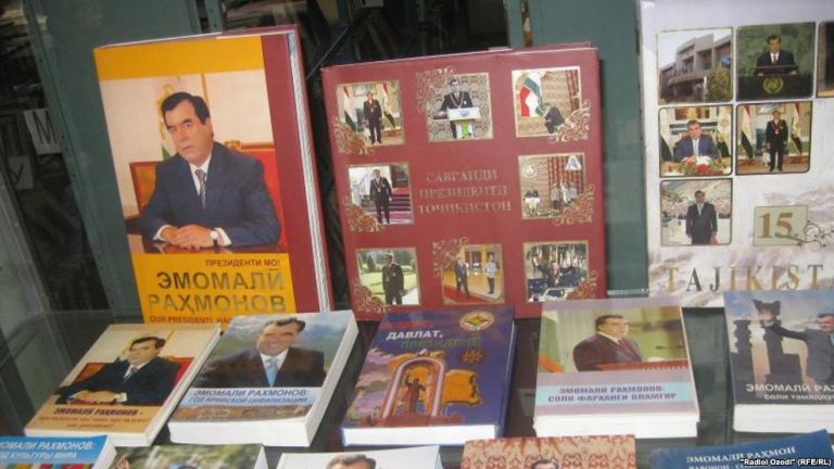 Книголюбам на заметку: международная книжная выставка в Душанбе