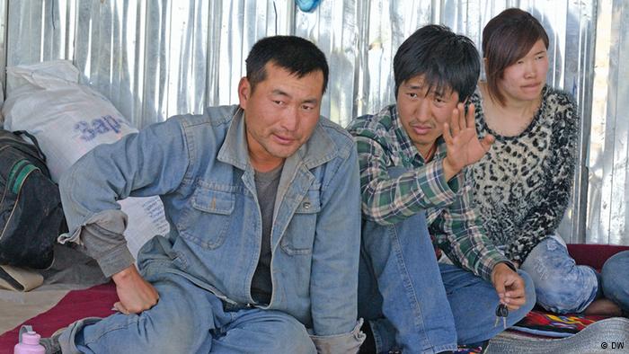 В закон, разрешающий иностранцам работать в Таджикистане, внесены корректировки