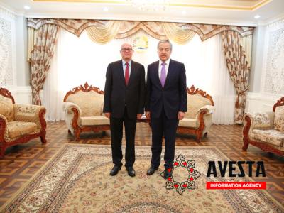 Глава МИД Таджикистана принял нового посла Турции