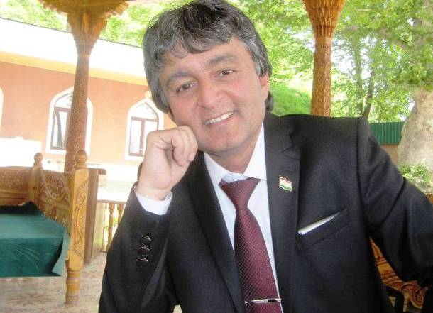 Премия им. Лахути присуждена таджикскому журналисту посмертно