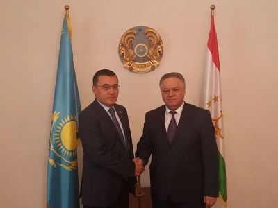 Вопросы развития таджикско-казахстанских экономических отношений обсуждены в Душанбе