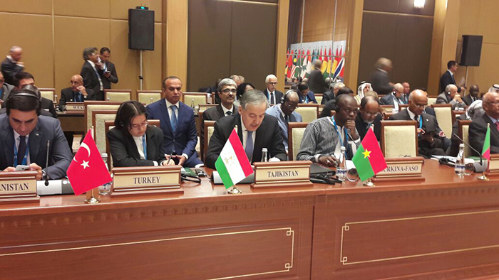 Аслов призвал мировое сообщество возобновить переговорный процесс на Ближнем Востоке