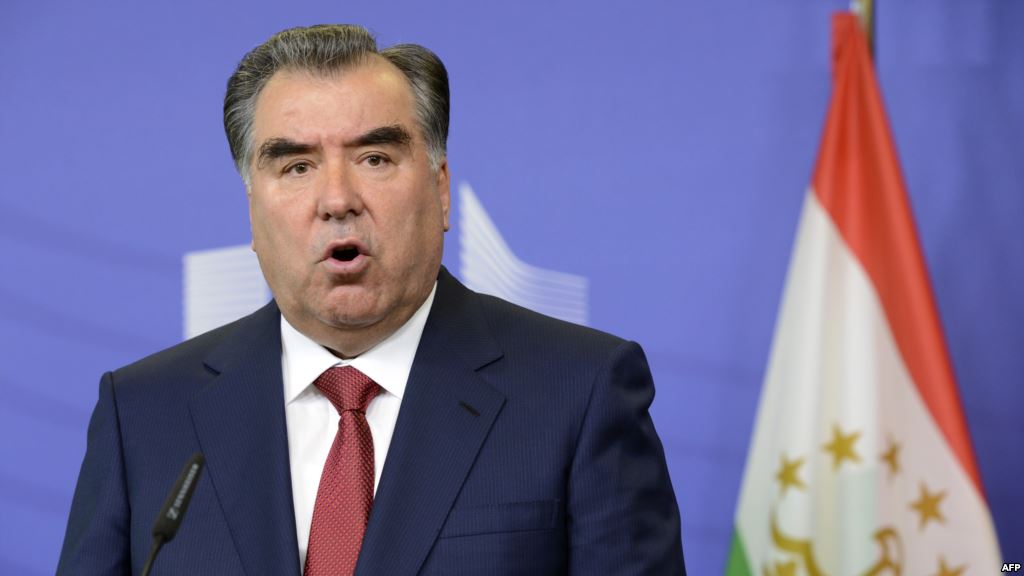 Эмомали Рахмон просит Турцию экстрадировать на родину таджиков, скрывающихся в этой стране
