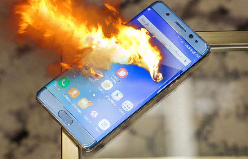 «Сомон Эйр» запретила проносить на свои рейсы Galaxy Note 7