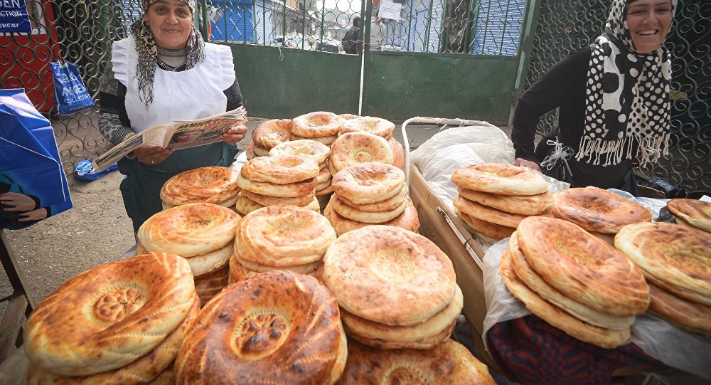 Таджикский хлеб покорил жителей Нижнего Новгорода
