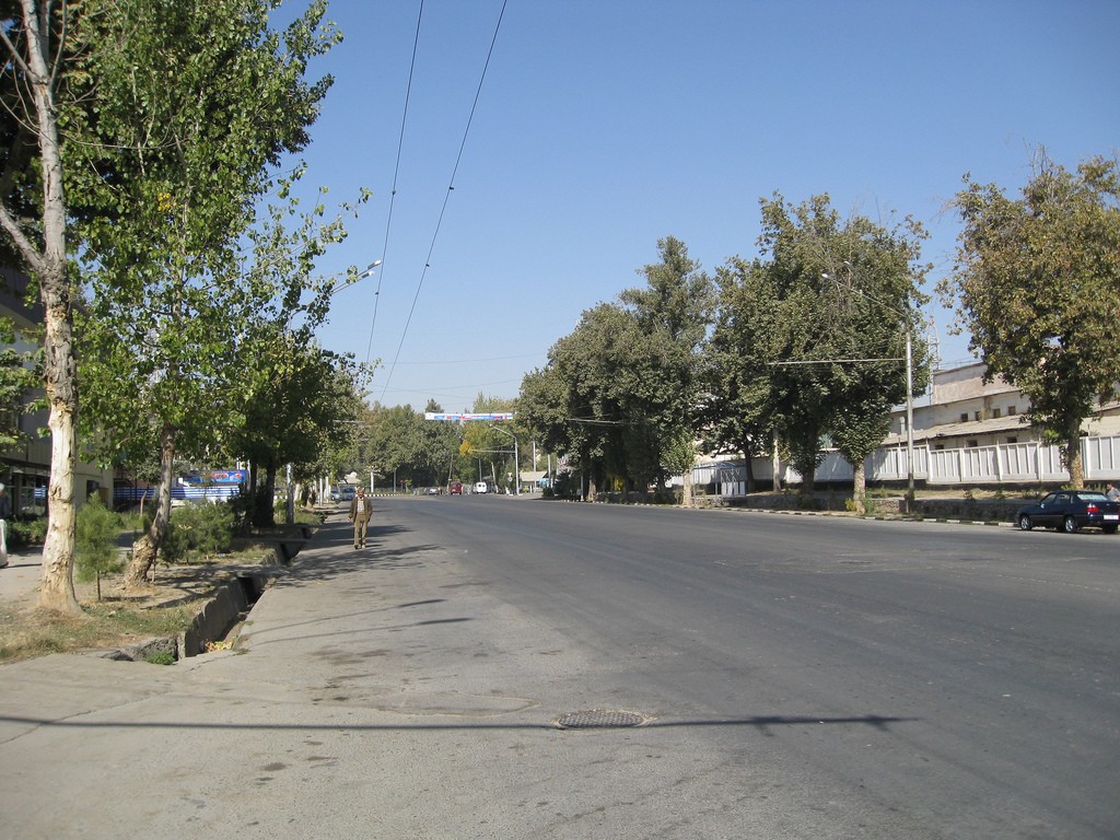 Две улицы Душанбе будут закрыты для движения транспорта почти на год