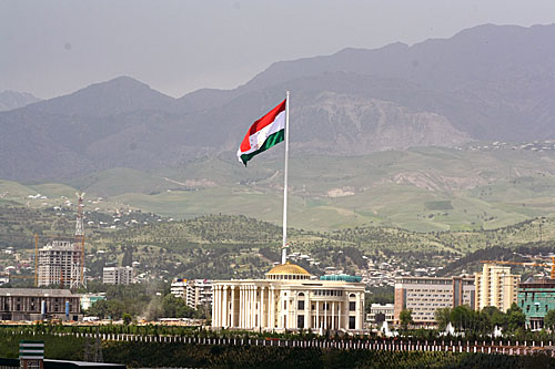 Таджикистан приглашает инвесторов из Азербайджана к сотрудничеству в гидроэнергетике