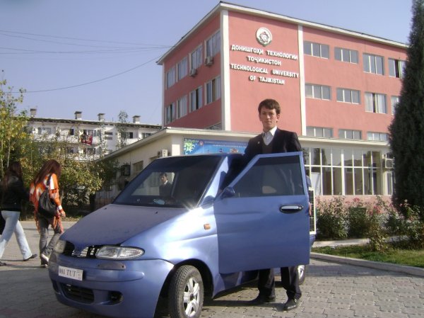 Вузы Таджикистана: кто самый-самый?