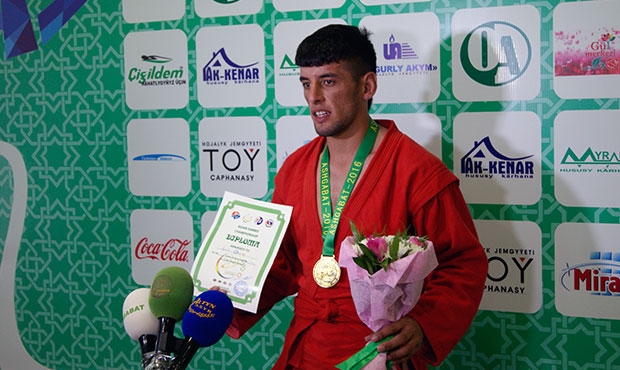 Таджикистан на чемпионате мира по самбо завоевал третью бронзу