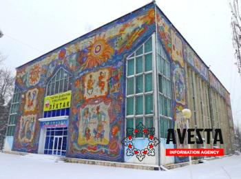 В Душанбе с гастролями приехал кукольный театр города Бустона