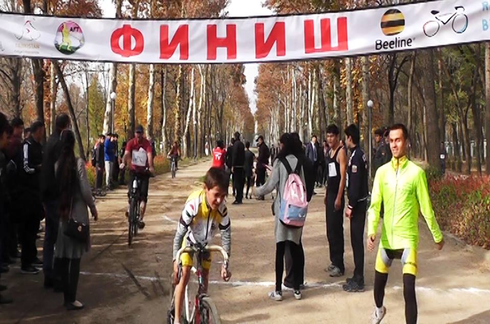 В столице Таджикистана прошел первый турнир по дуатлону