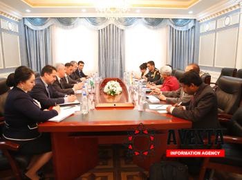 В Душанбе прошли таджикско-индийские политические консультации