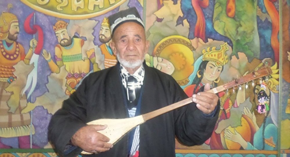 Таджикский сказитель стал лучшим исполнителем «Гуругли» на фестивале в Туркменистане