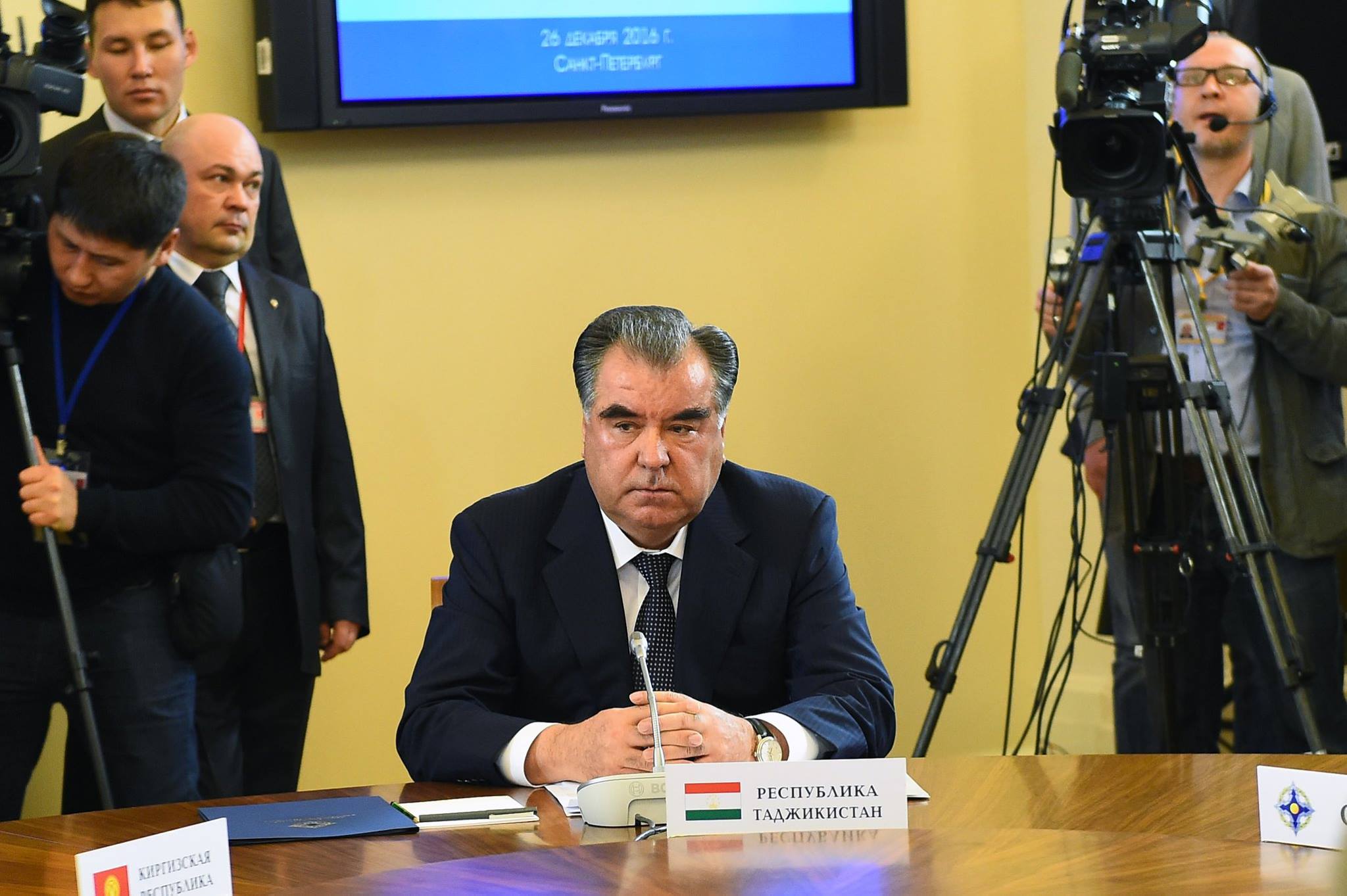 Эмомали Рахмон призвал лидеров ОДКБ не забывать про укрепление таджикско-афганской границы