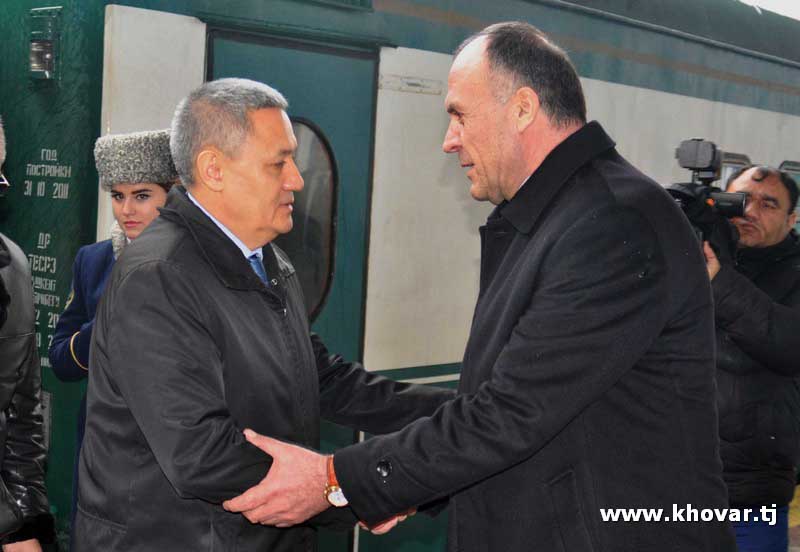 Делегация Узбекистана прибыла в Душанбе