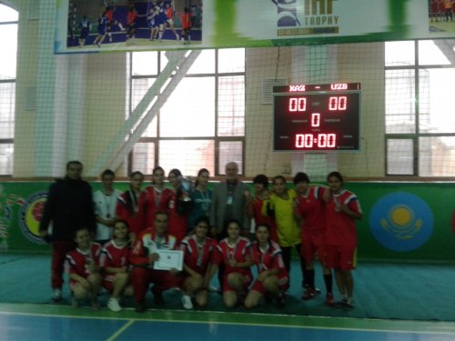 Гандболистки Таджикистана заняли третье место в международном турнире