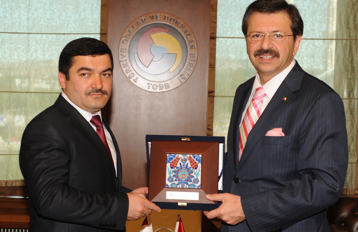 Эмомали Рахмон назначил нового посла Таджикистана в Туркменистане