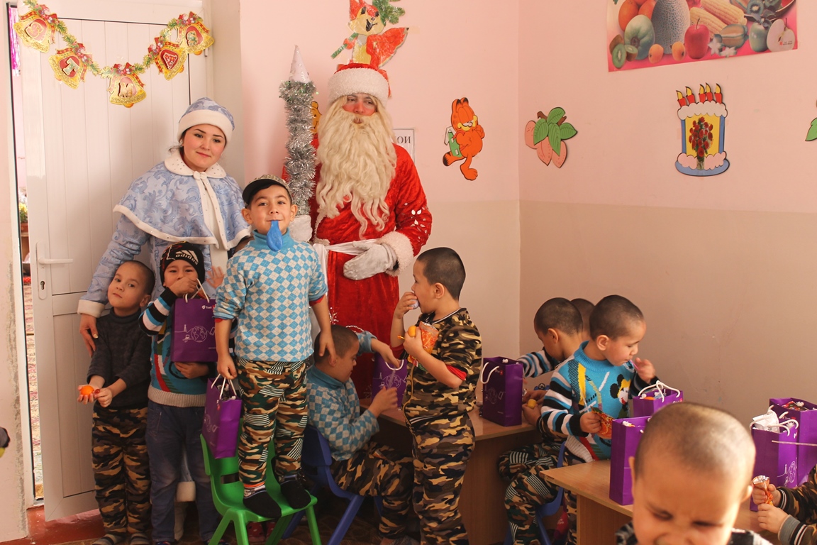 Tcell принес праздник в детские дома по всему Таджикистану!