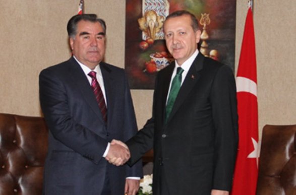 Президенты Таджикистана и Турции обменялись поздравительными посланиями
