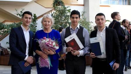 Четырем таджикским студентам вручены дипломы в Московском государственном техническом университете гражданской авиации