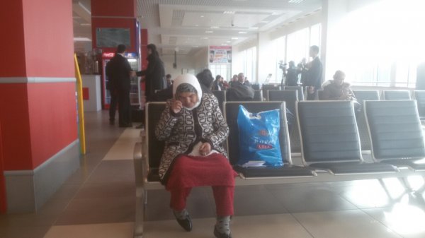 На первый рейс Душанбе-Ташкент было продано 14 билетов