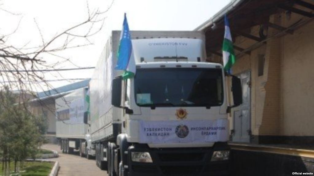 Узбекистан направил в Таджикистан гуманитарную помощь