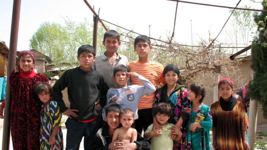 Впервые в Таджикистане люли стал политиком