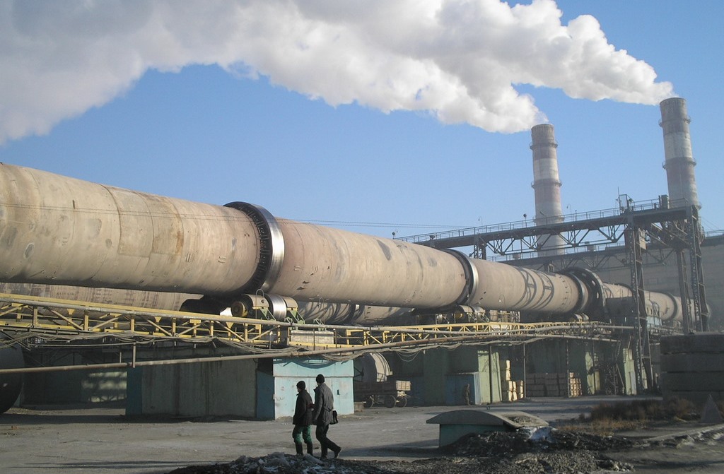 «Вредный» цементный союз Таджикистана и Китая