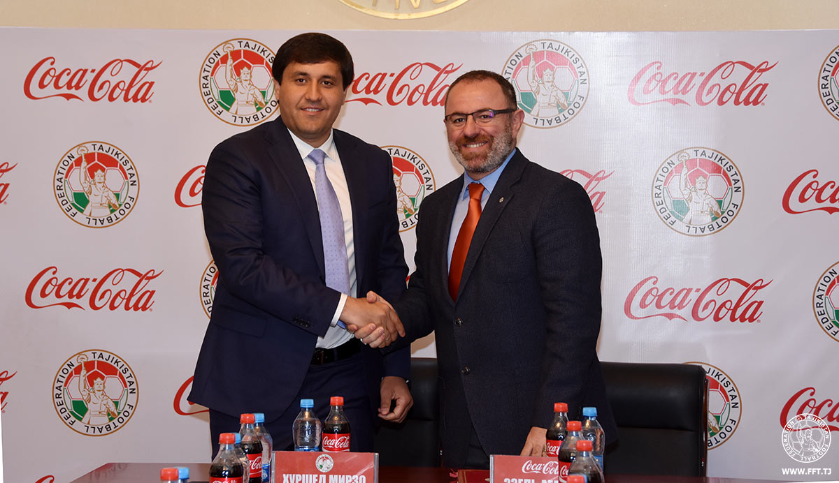 «Coca-Cola» спонсирует таджикский футбол