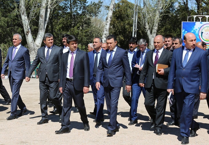 К благоустройству Душанбе подключили министерства и областные хукуматы