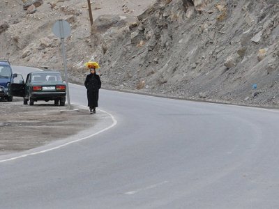 В текущем году в Таджикистане начнется реализация четырех дорожных проектов