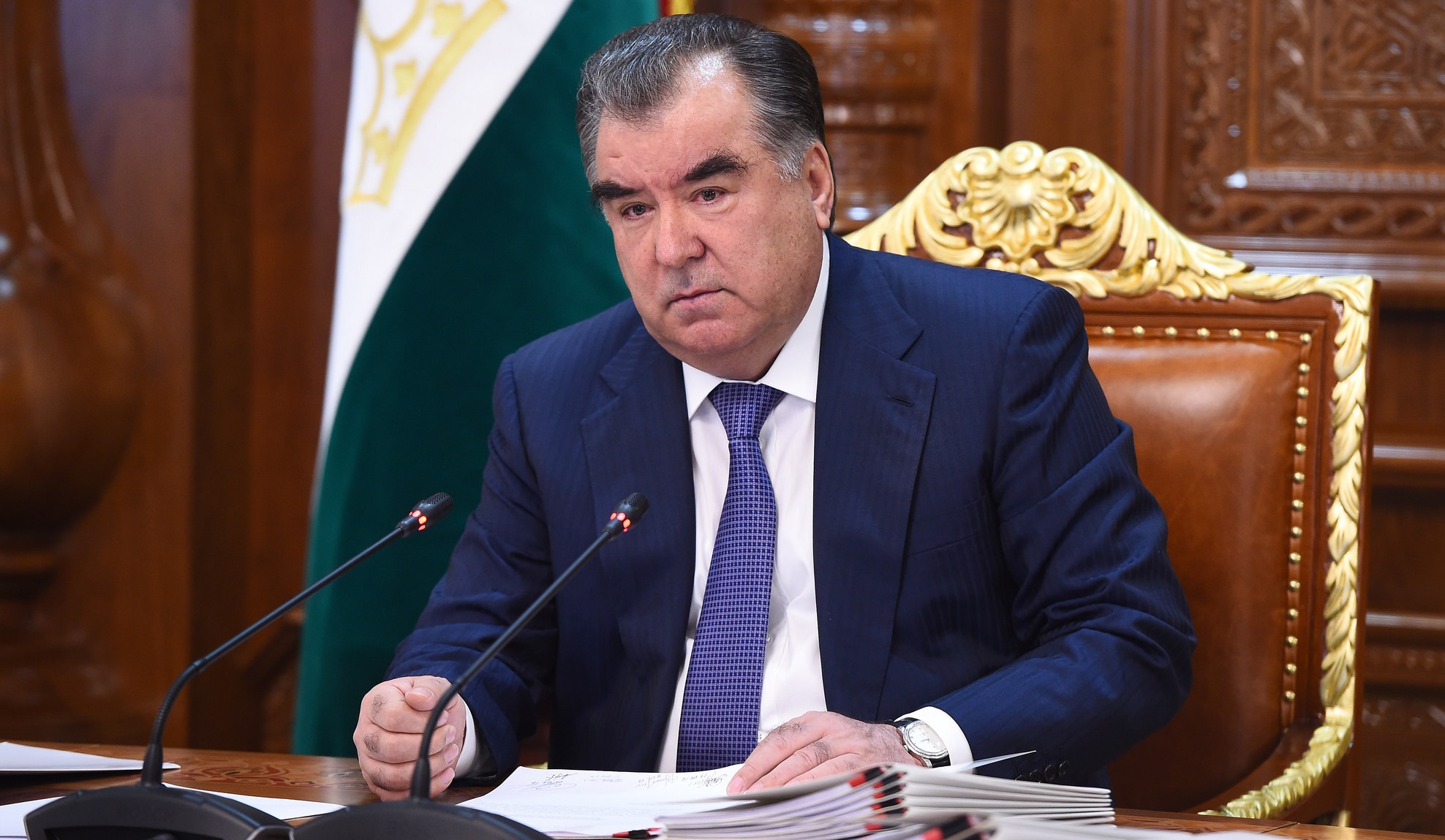 В Душанбе на правительственном заседании рассмотрены вопросы сотрудничества с Узбекистаном
